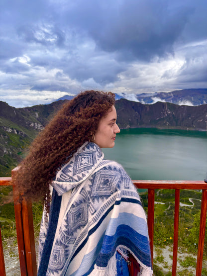 Yaku Ñusta – Little Lake Princess Poncho